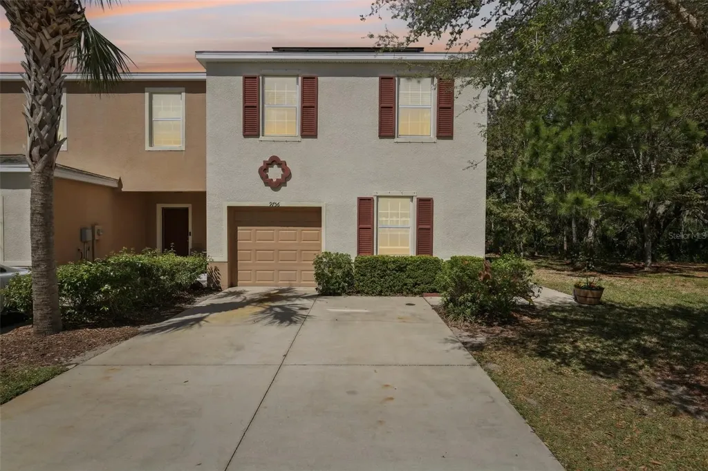 9756 Hound Chase Drive Gibsonton FL 33534