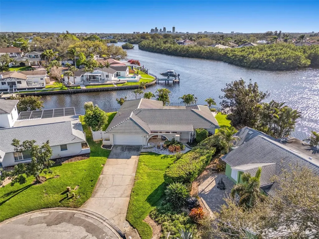 1308 50th Avenue NE St Petersburg FL 33703