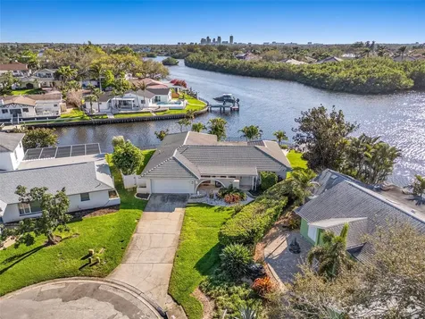 1308 50th Avenue NE St Petersburg FL 33703