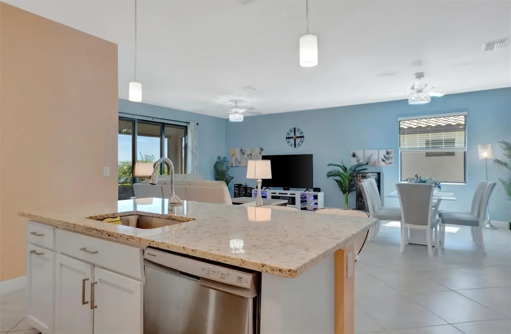5317 Coral Reef Way Bradenton FL 34211