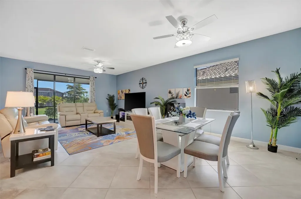 5317 Coral Reef Way Bradenton FL 34211