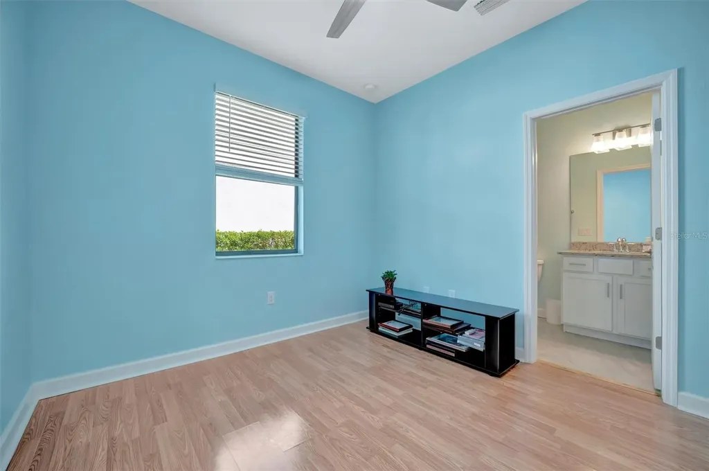 5317 Coral Reef Way Bradenton FL 34211