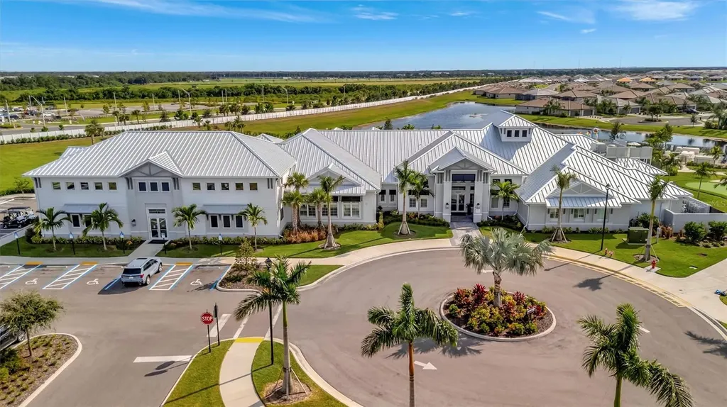 5317 Coral Reef Way Bradenton FL 34211