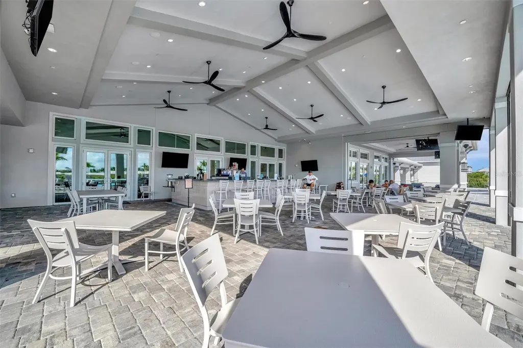 5317 Coral Reef Way Bradenton FL 34211