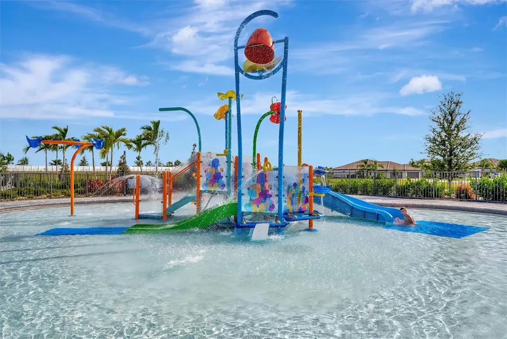 5317 Coral Reef Way Bradenton FL 34211
