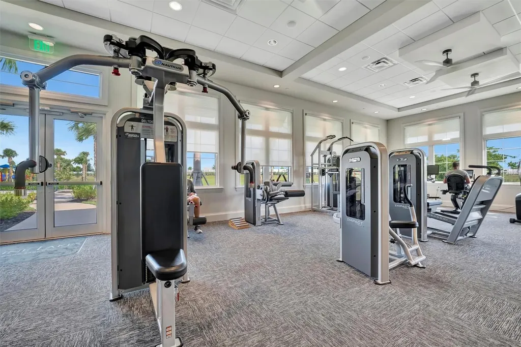 5317 Coral Reef Way Bradenton FL 34211