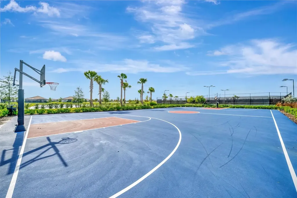5317 Coral Reef Way Bradenton FL 34211