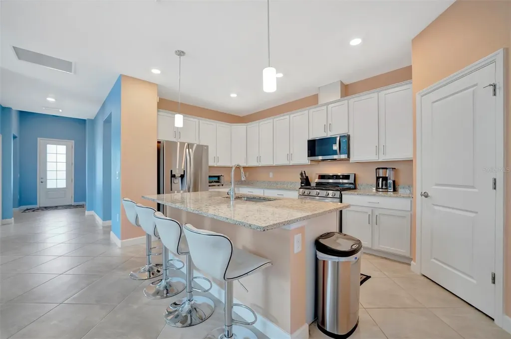 5317 Coral Reef Way Bradenton FL 34211