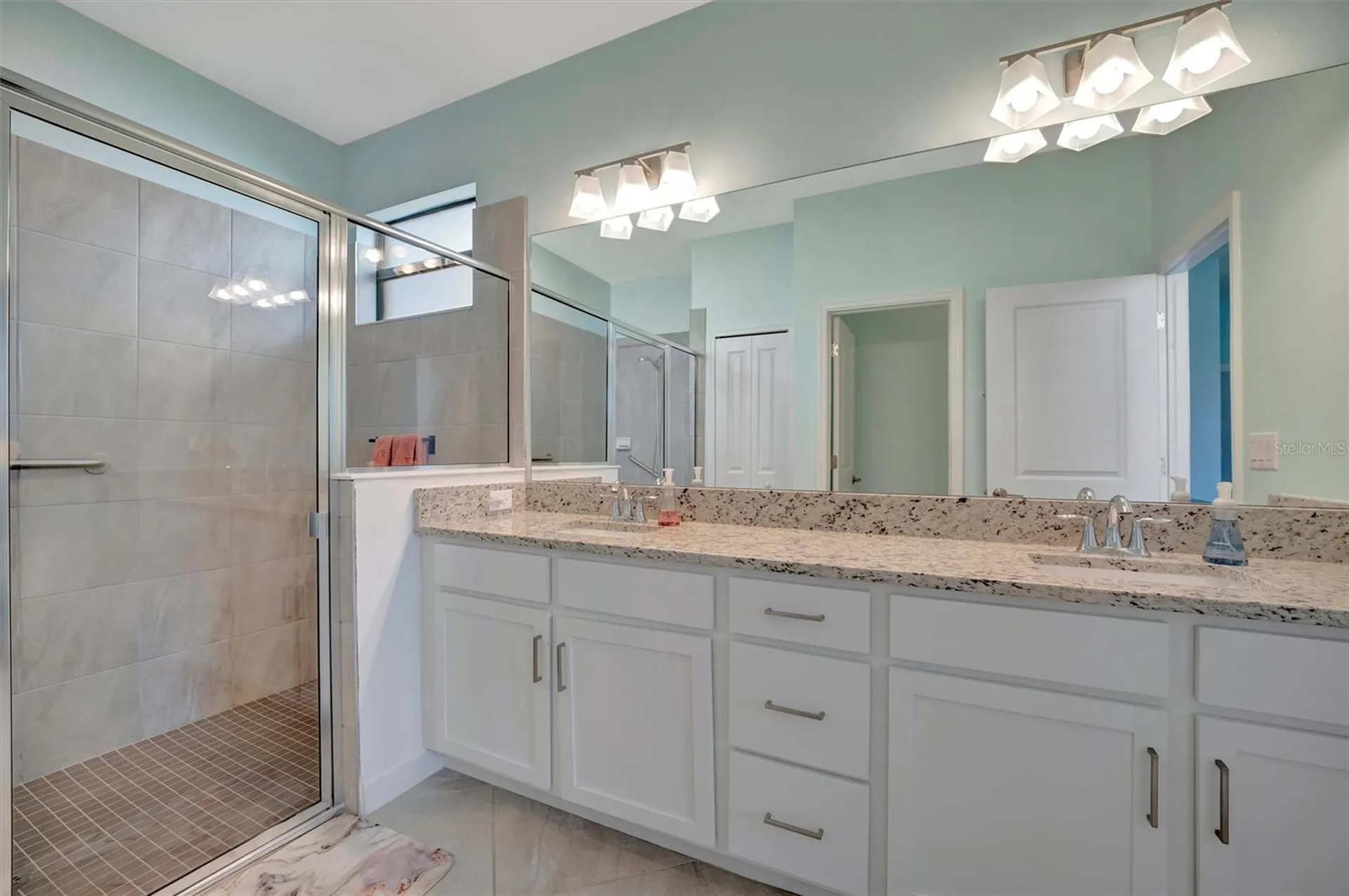 5317 Coral Reef Way Bradenton FL 34211