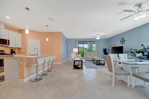 5317 Coral Reef Way Bradenton FL 34211