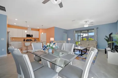 5317 Coral Reef Way Bradenton FL 34211