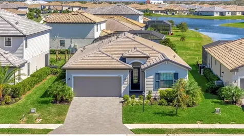 5317 Coral Reef Way Bradenton FL 34211