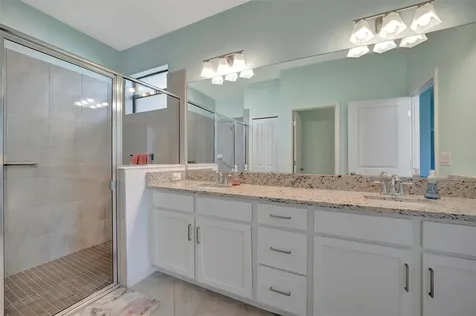 5317 Coral Reef Way Bradenton FL 34211
