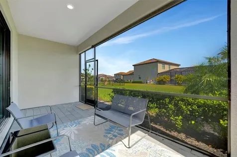 5317 Coral Reef Way Bradenton FL 34211