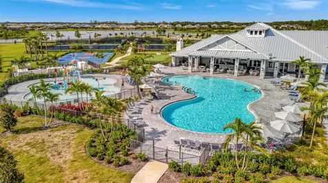 5317 Coral Reef Way Bradenton FL 34211