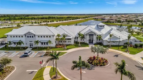 5317 Coral Reef Way Bradenton FL 34211