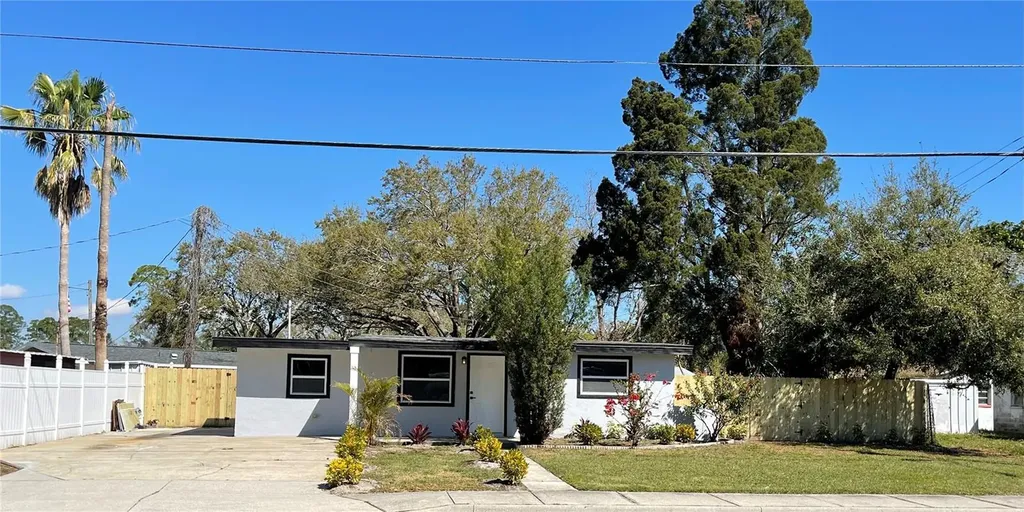 5751 94th Avenue N Pinellas Park FL 33782
