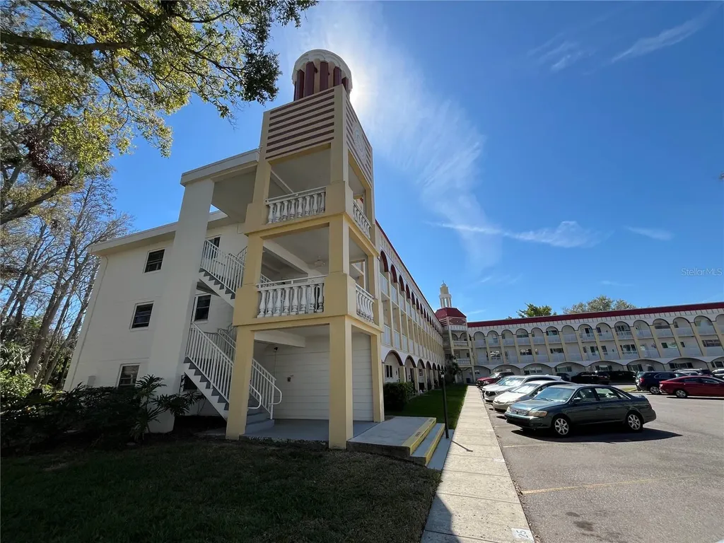 2431 Franciscan Drive Clearwater FL 33763