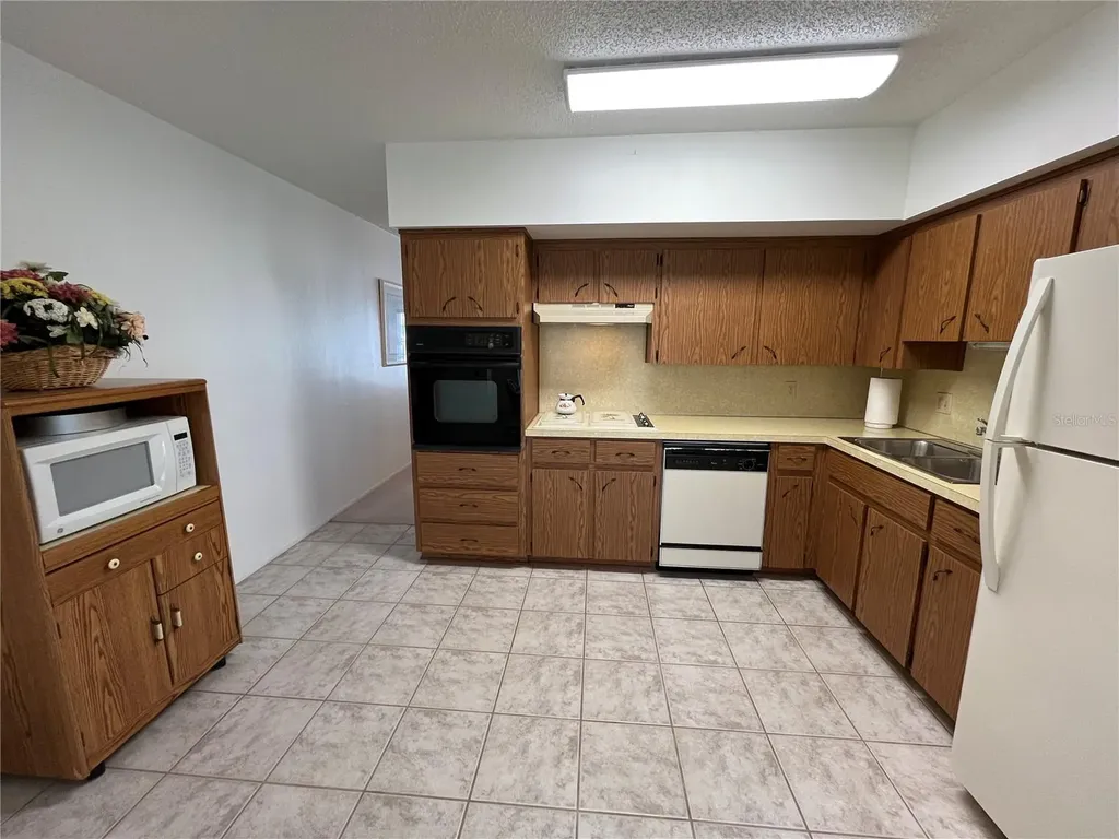 2431 Franciscan Drive Clearwater FL 33763