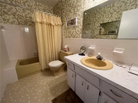 2431 Franciscan Drive Clearwater FL 33763
