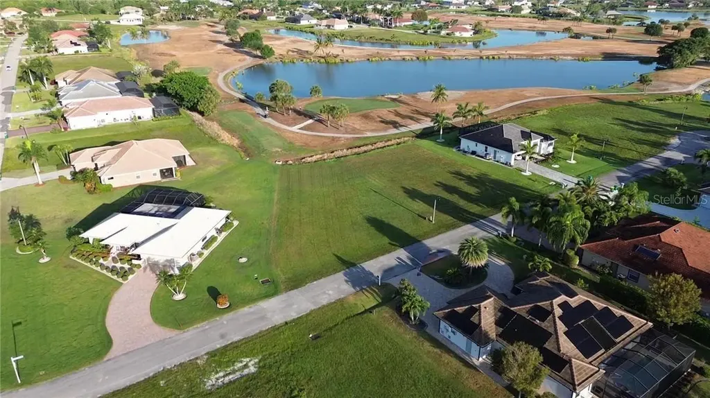 18001 Bluewater Drive Naples FL 34114