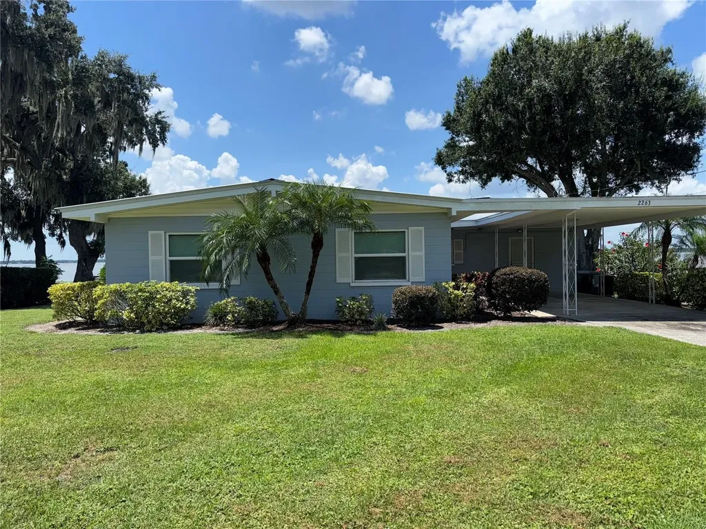 2263 Lake Reedy Boulevard N Frostproof FL 33843