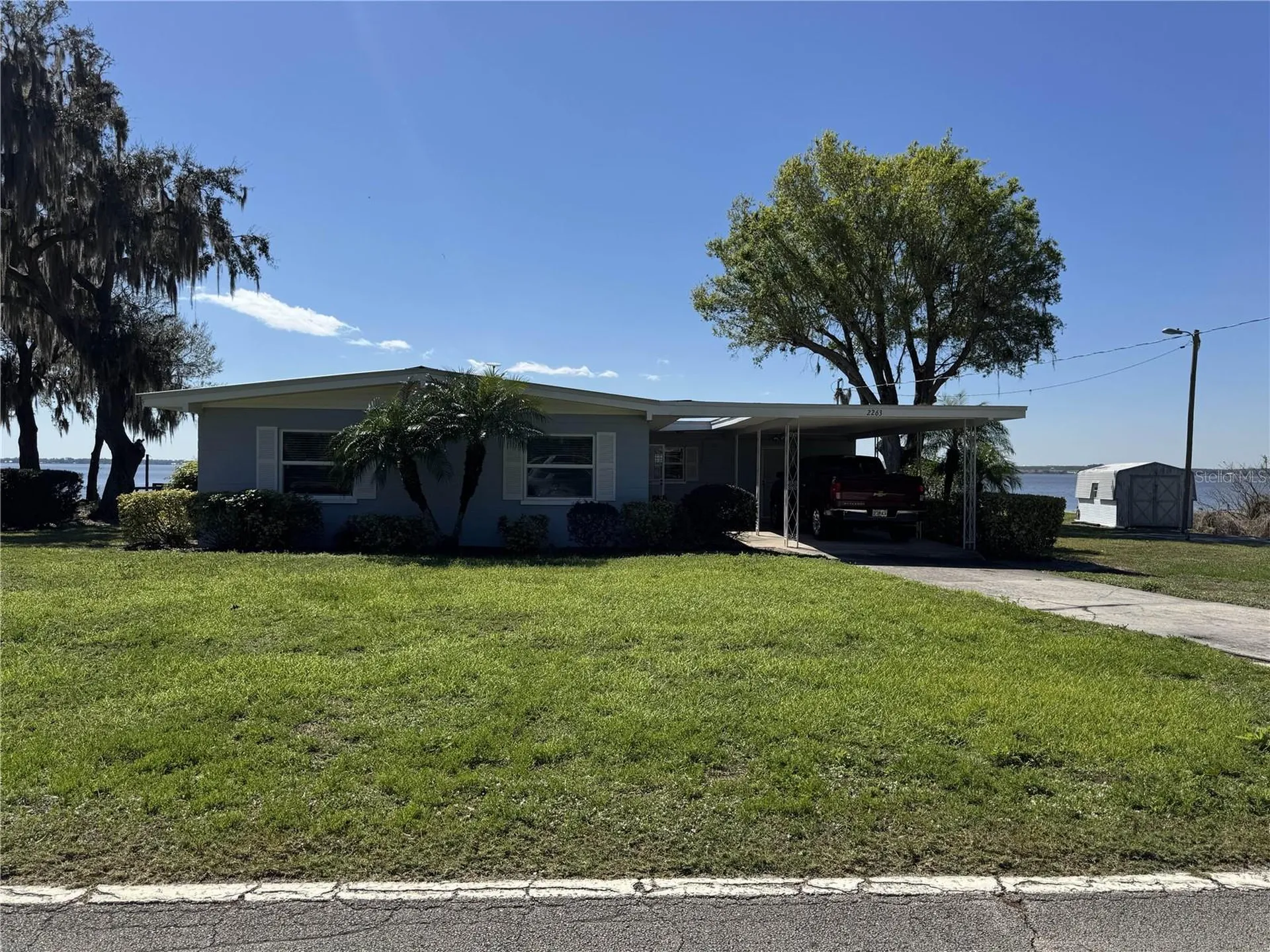 2263 Lake Reedy Boulevard N Frostproof FL 33843