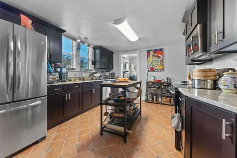 681 Jasmine Way S St Petersburg FL 33705