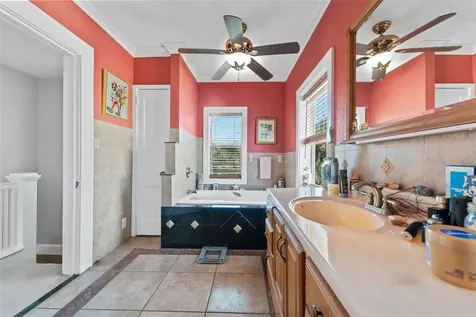 681 Jasmine Way S St Petersburg FL 33705