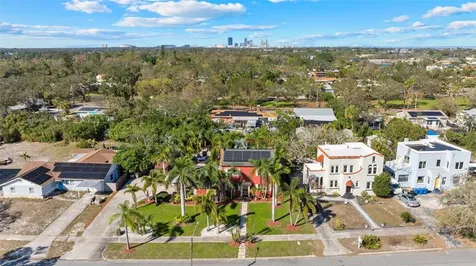 681 Jasmine Way S St Petersburg FL 33705