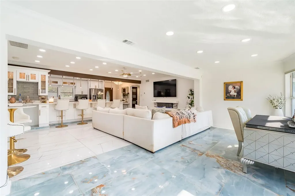 1772 Indian Rocks Road S Largo FL 33774