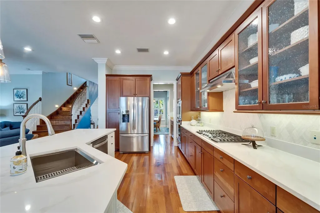 5616 Seagrass Place Apollo Beach FL 33572