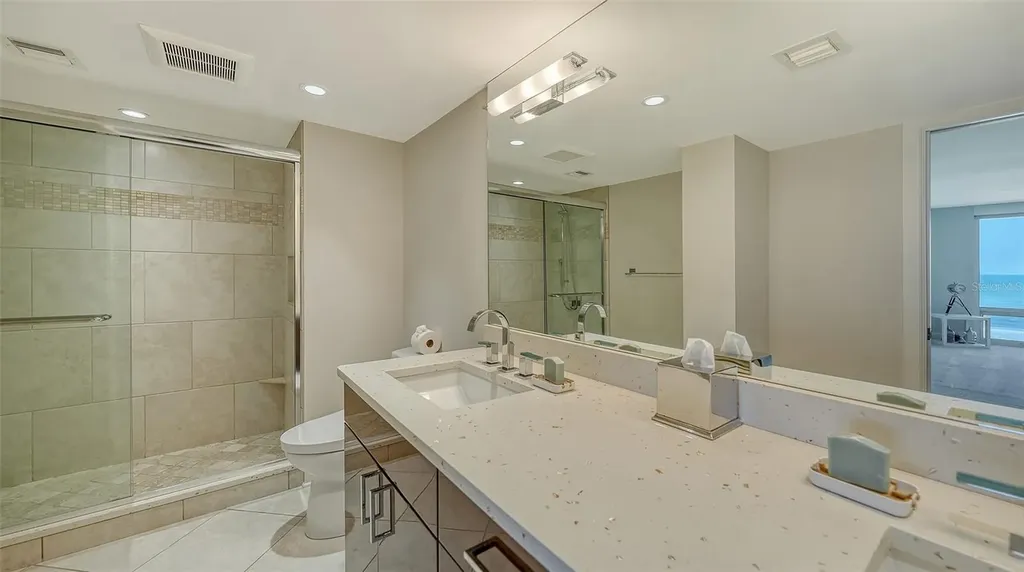 2425 Gulf Of Mexico Drive Longboat Key FL 34228