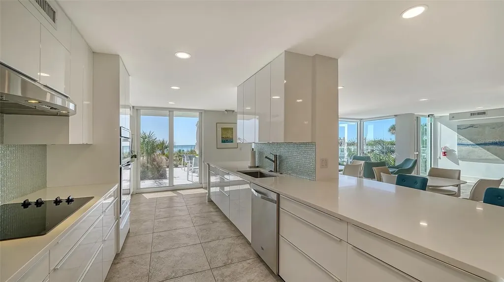2425 Gulf Of Mexico Drive Longboat Key FL 34228