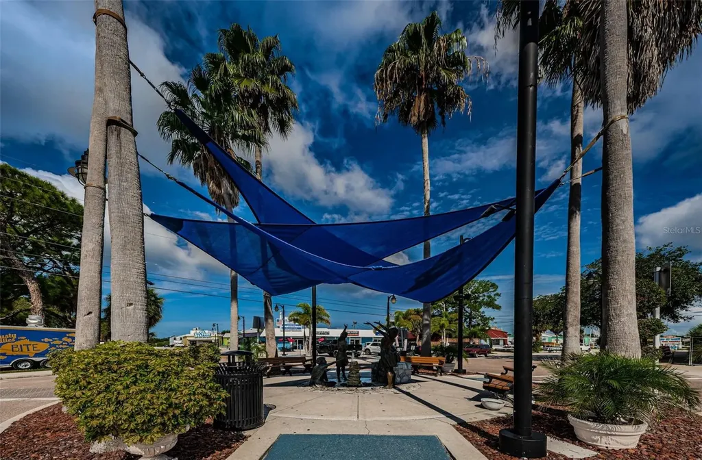 1020 Bowsprit Lane Holiday FL 34691