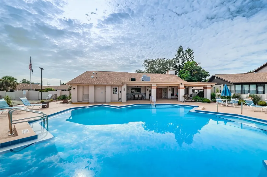 1020 Bowsprit Lane Holiday FL 34691