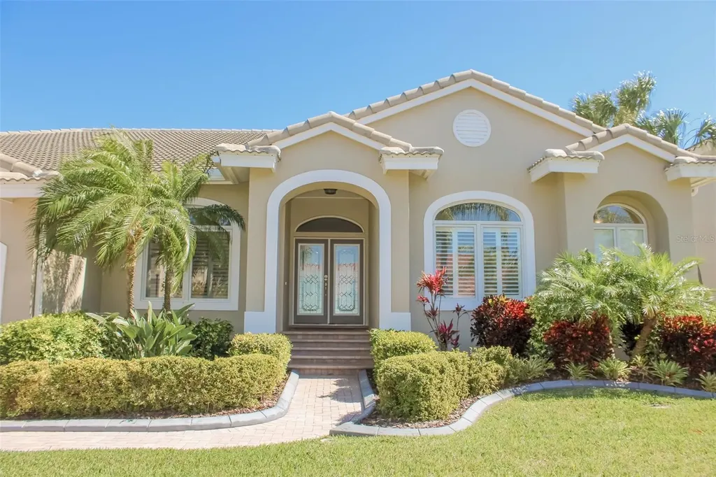 946 Allegro Lane Apollo Beach FL 33572