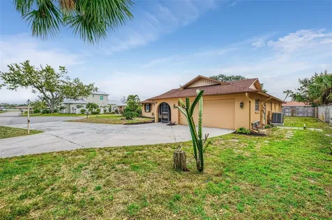 445 W Gate Drive Venice FL 34285