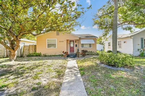 3245 11th Street N St Petersburg FL 33704