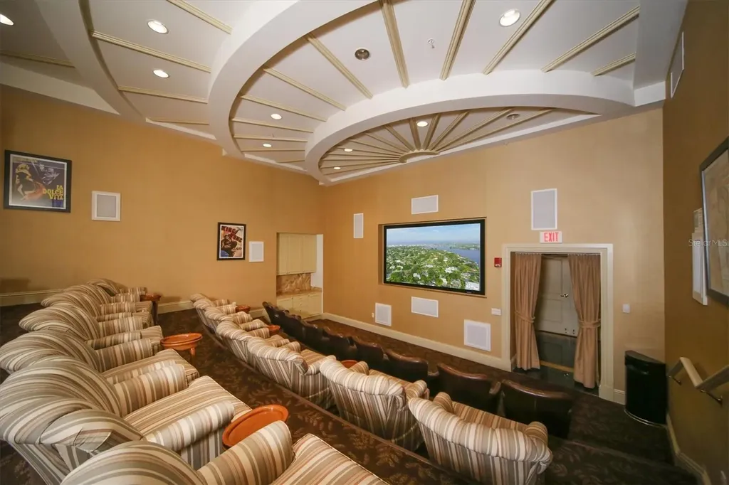 800 N Tamiami Trail Sarasota FL 34236
