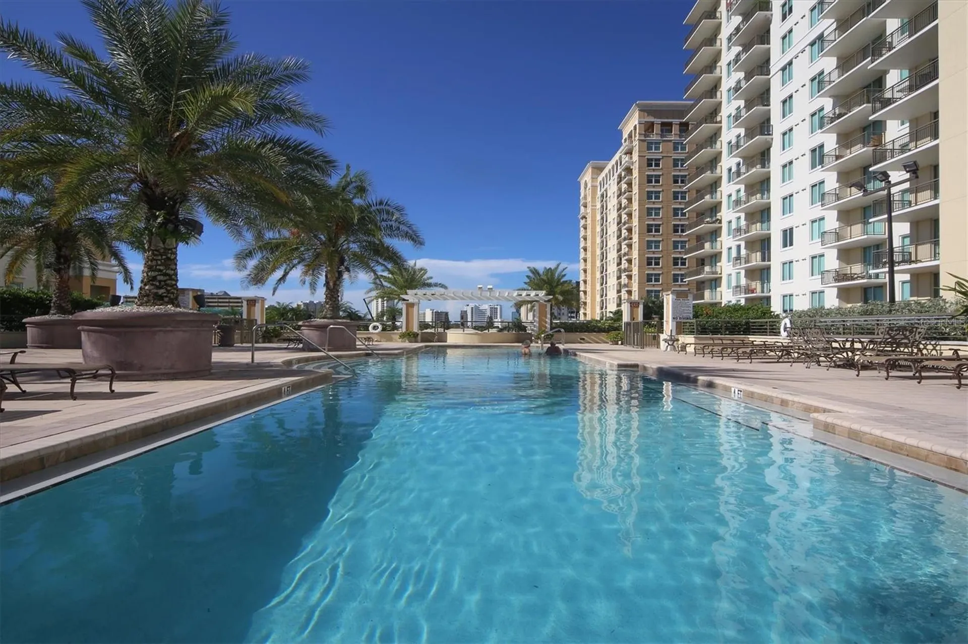 800 N Tamiami Trail Sarasota FL 34236