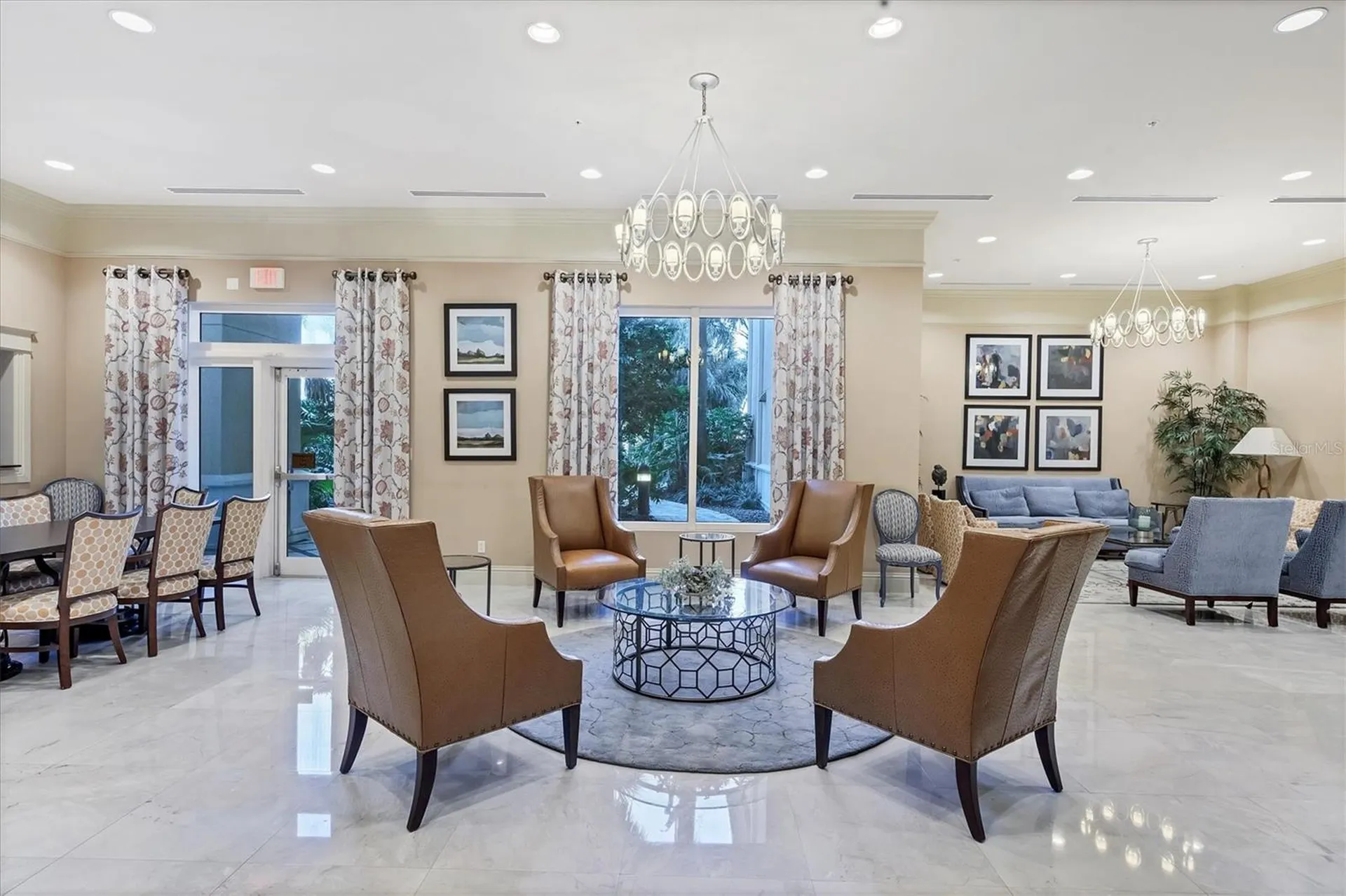 800 N Tamiami Trail Sarasota FL 34236
