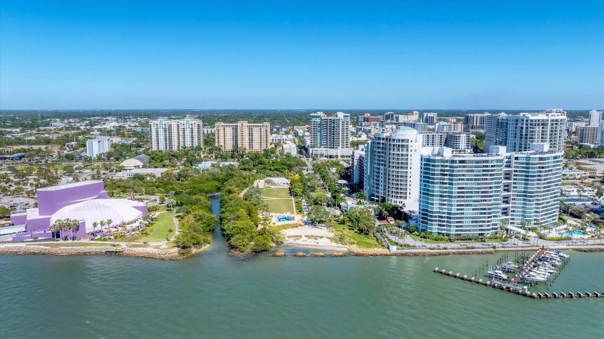 800 N Tamiami Trail Sarasota FL 34236