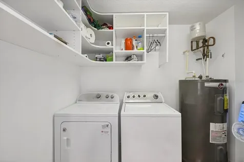800 N Tamiami Trail Sarasota FL 34236