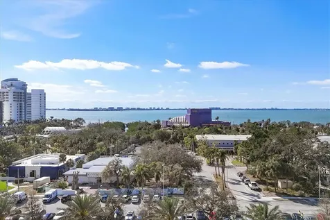 800 N Tamiami Trail Sarasota FL 34236