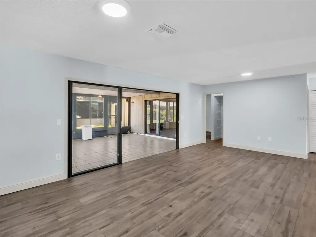 25 Windrush Bay Drive Tarpon Springs FL 34689