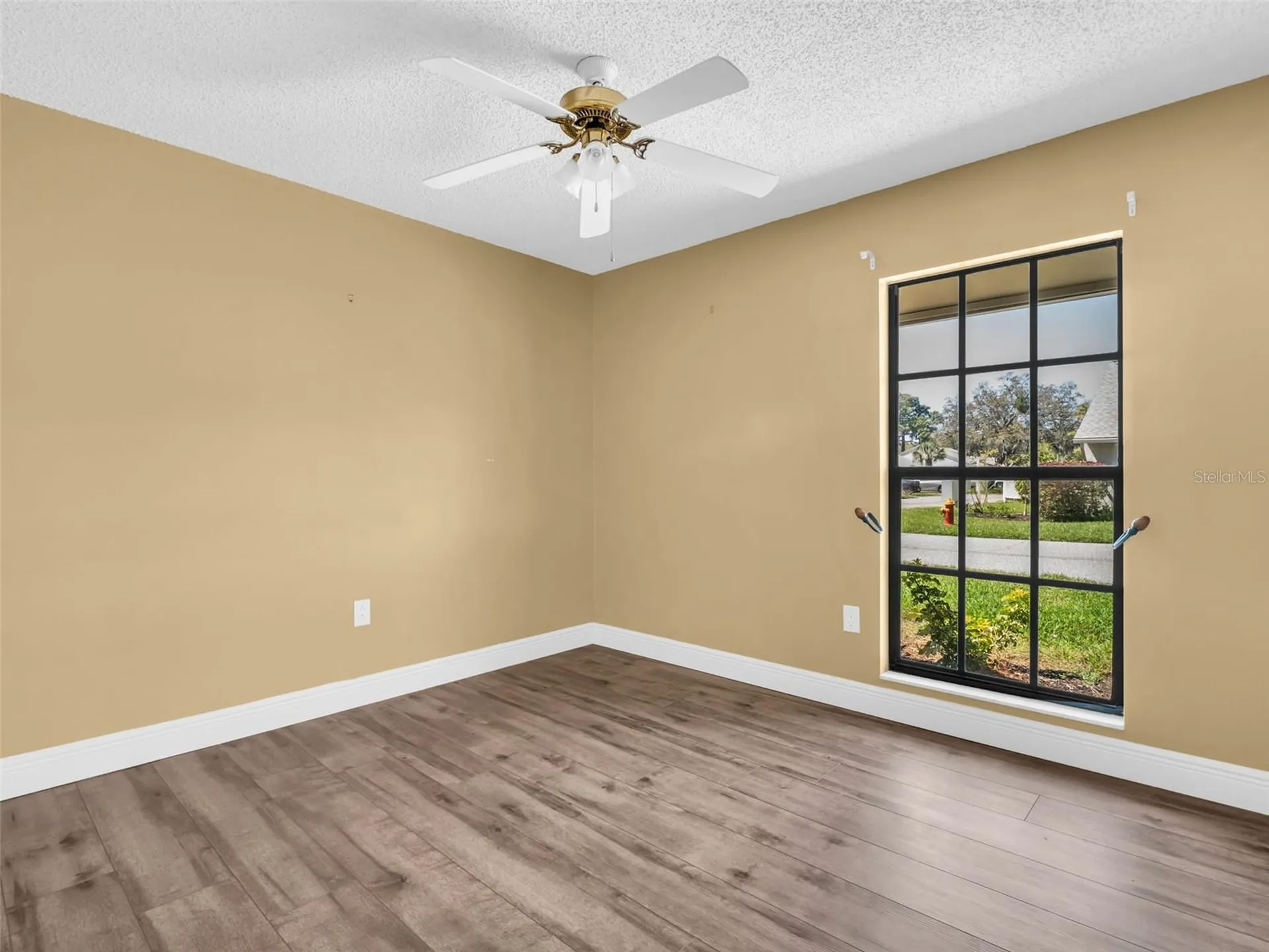 25 Windrush Bay Drive Tarpon Springs FL 34689
