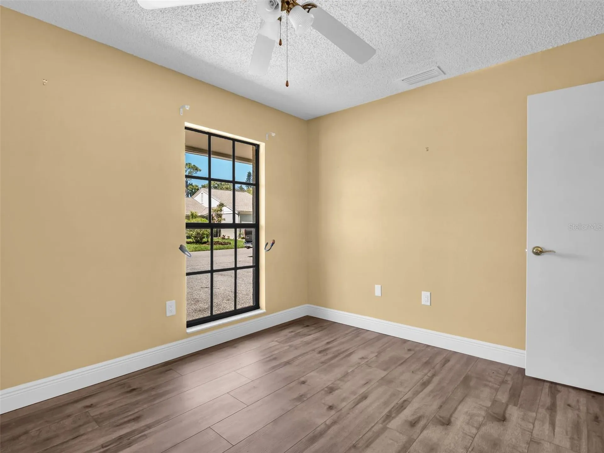 25 Windrush Bay Drive Tarpon Springs FL 34689