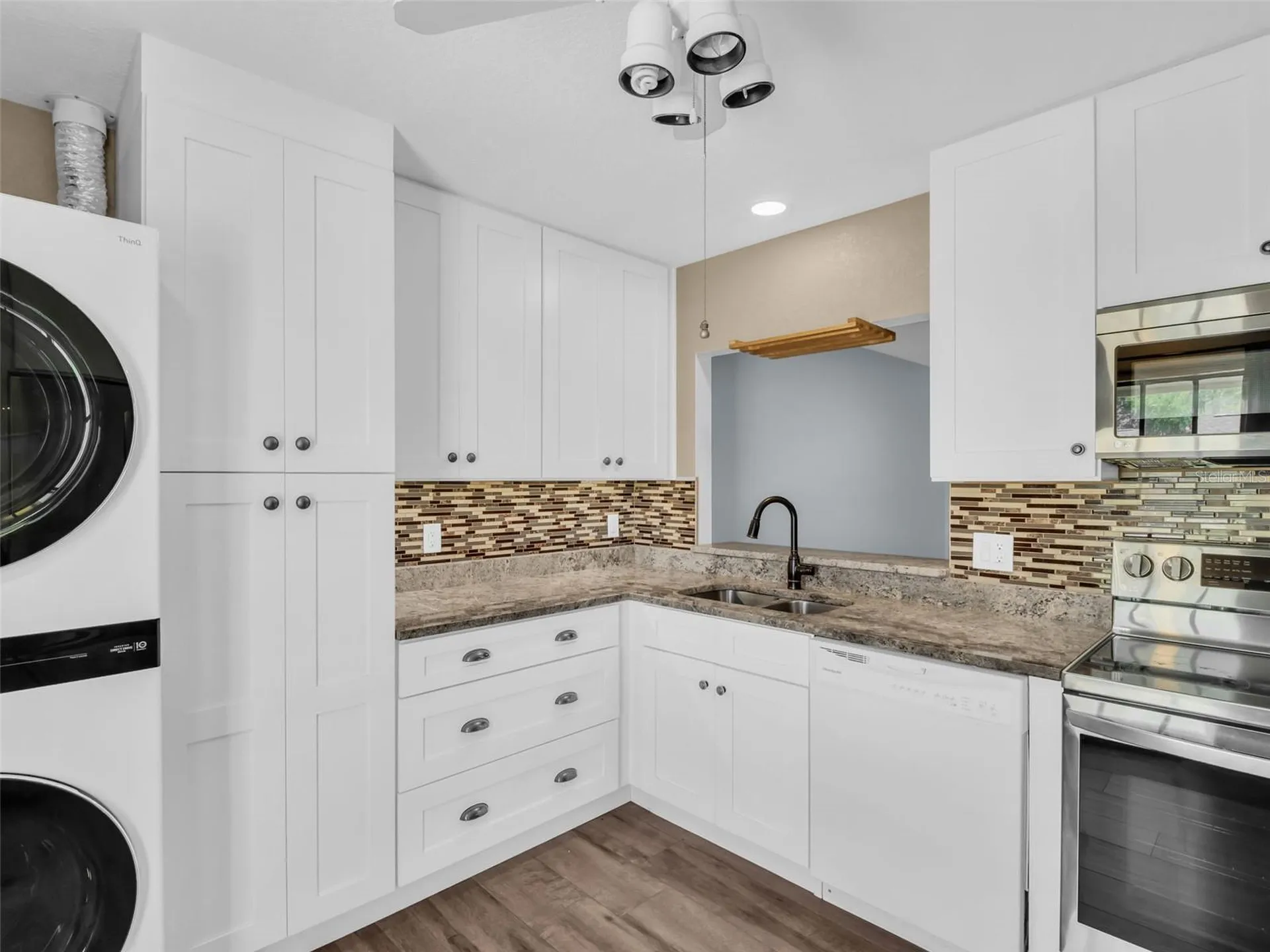 25 Windrush Bay Drive Tarpon Springs FL 34689