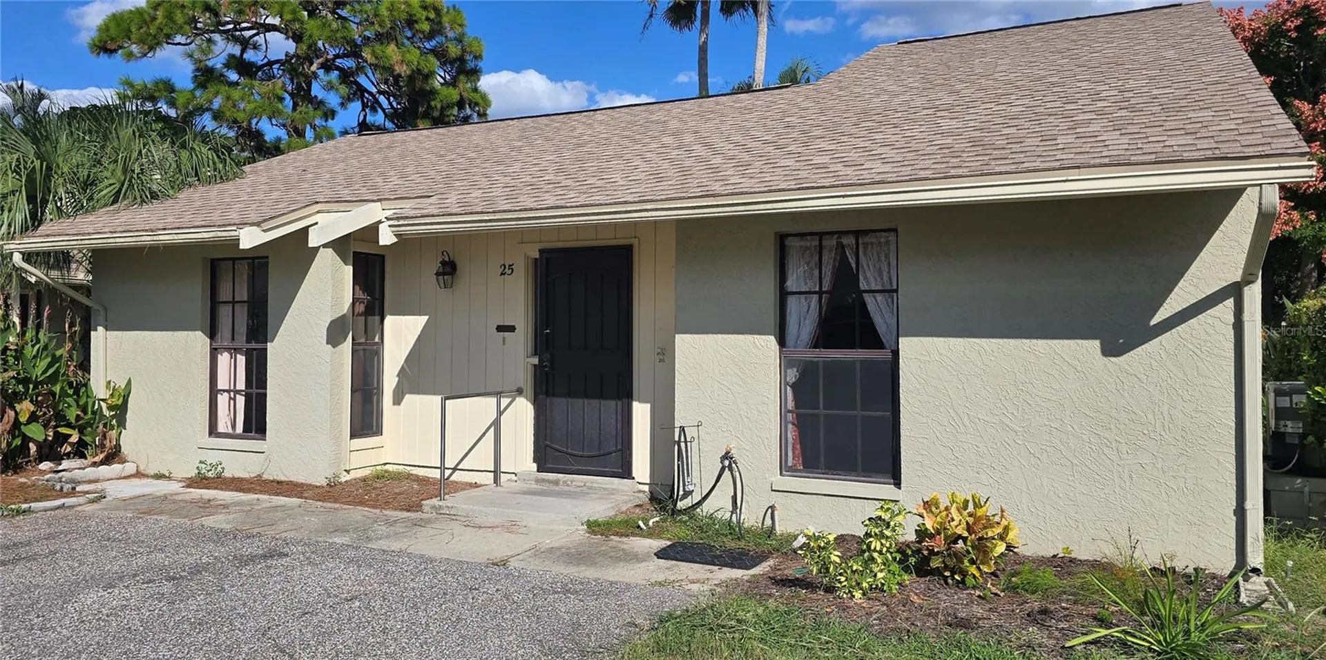 25 Windrush Bay Drive Tarpon Springs FL 34689